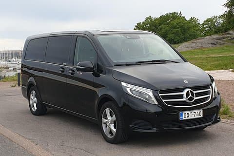 Private Airport Transfer by VIP car in Helsinki region