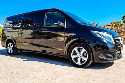 Private limousine around Helsinki