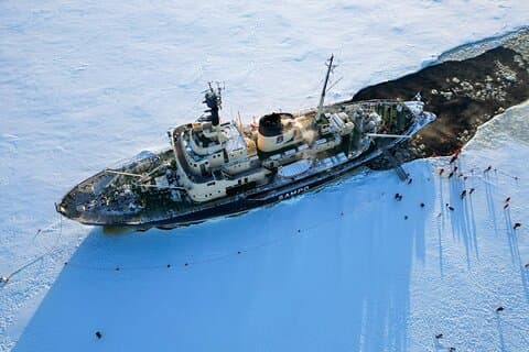 From Rovaniemi: Icebreaker Sampo Cruise and icefloating