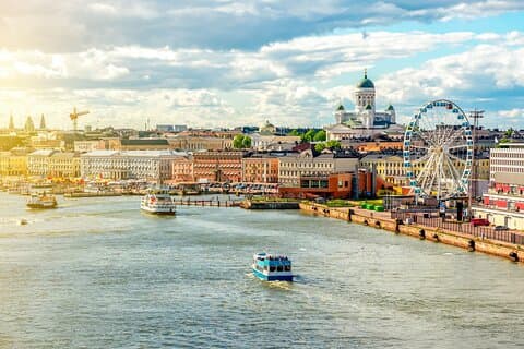 Private Tour: Helsinki Highlights & Fazer Chocolate Experience