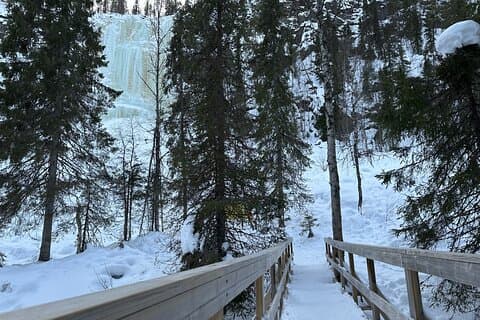 Private Korouoma Canyon Tour, Hiking & Frozen Waterfalls