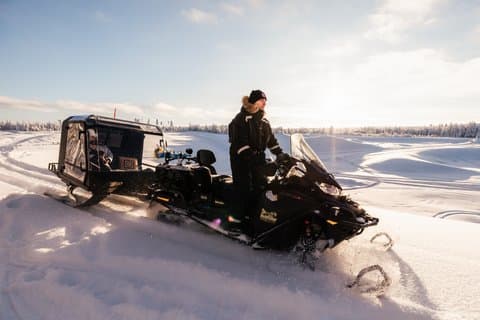 Luxury Rovaniemi Safari Private Snow-Veh Tour with 3-Course Lunch