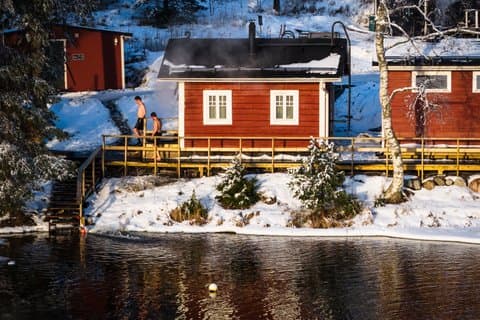Traditional saunas and ice swimming. Open every day throughout the year.