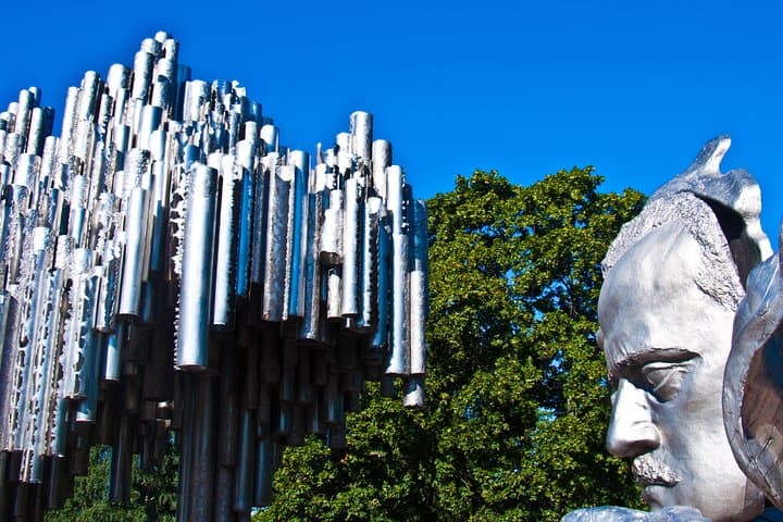 Private Half-Day Helsinki Sightseeing Tour by Minivan
