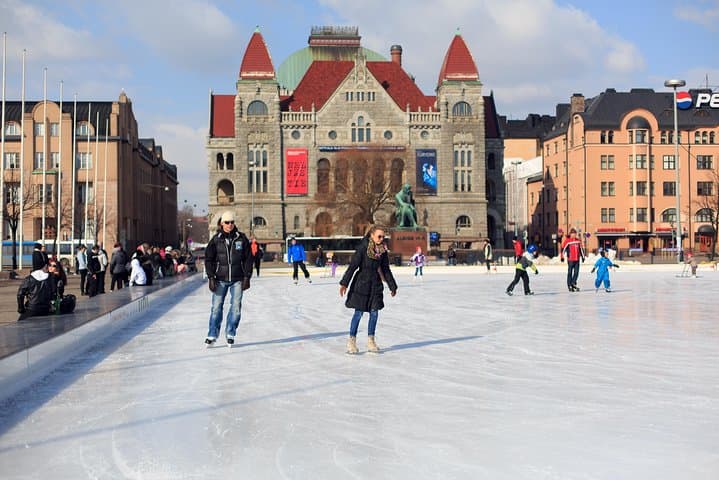 Private Half-Day Helsinki Sightseeing Tour by Minivan