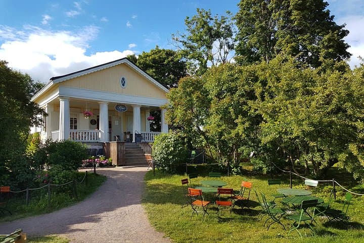 Private Taste of Helsinki and Suomenlinna