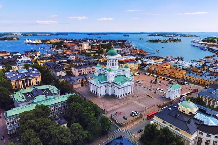 Helsinki Private Transfer from Helsinki city centre to Helsinki airport
