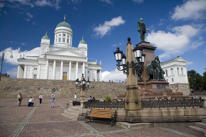 Private Shore Excursion: Helsinki Walking Tour