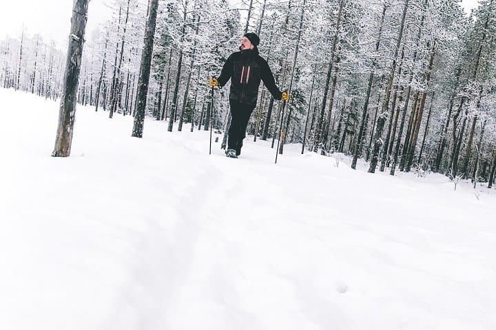 Private Snowshoeing Tour In Pyhätunturi With A Local Guide