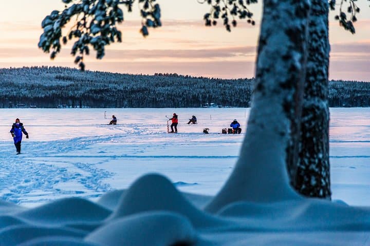 Snowshoe Trip for Ice Fishing - Saariselkä