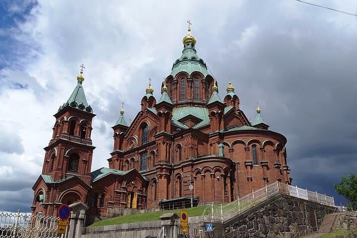 Private arrival OR departure transfer in Helsinki (airport or hotel pick up)