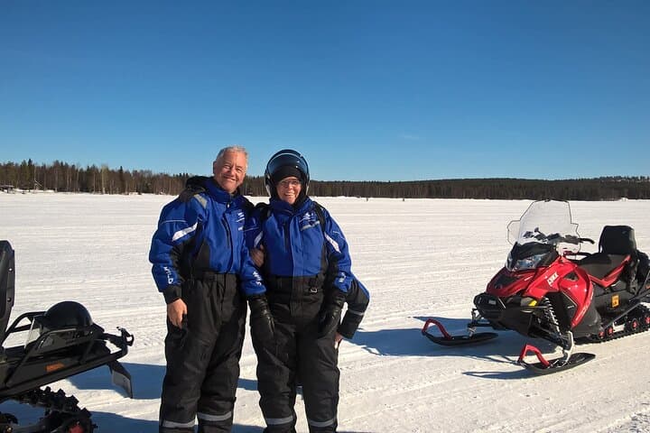 Santa Claus Safari with Snowmobile - Rovaniemi