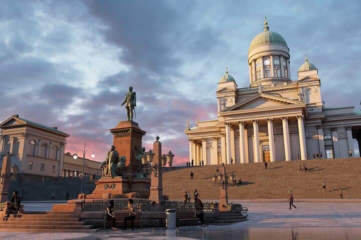 Best of Helsinki: Private Walking Tour (3 Hours)