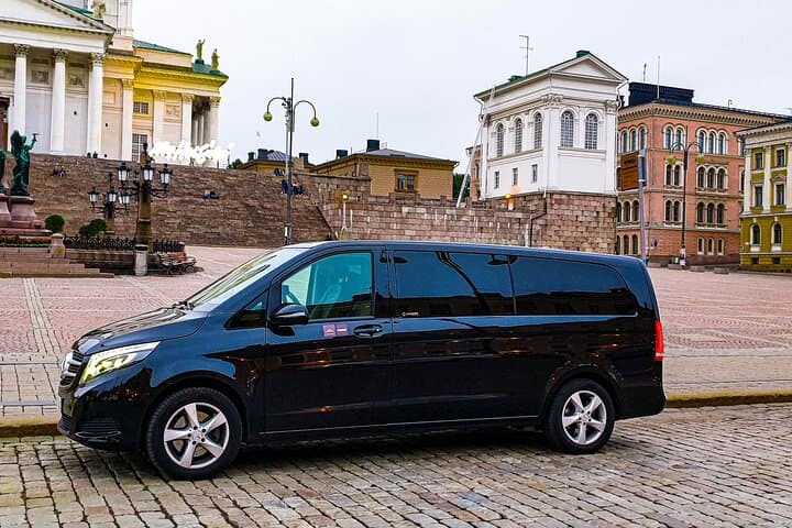 Private VIP Transfer from or to Helsinki Airport