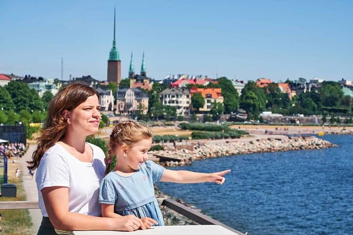 Hidden Gems of Helsinki: Walking Guided Tour