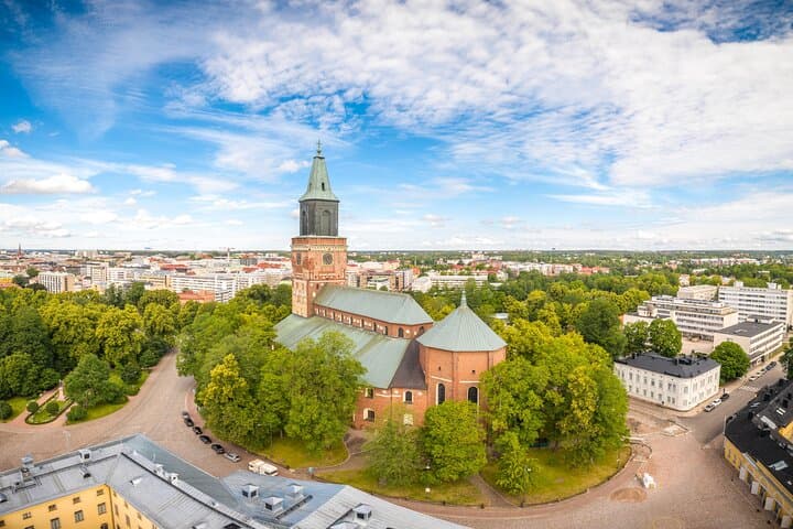 Historic Turku Private Walking Tour – Cultural Heritage