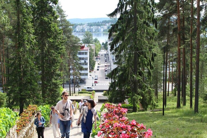 Amour in the Heart of Jyvaskyla - Private Walking Tour