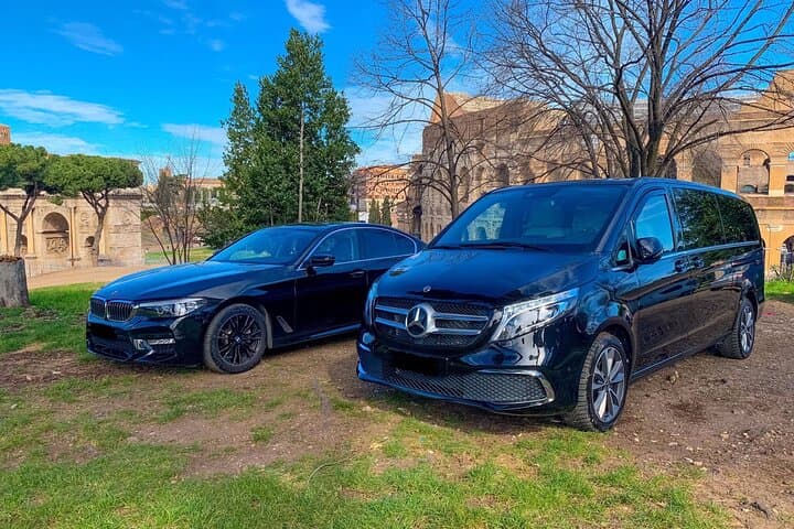 Helsinki Airport (HEL) to Helsinki - Round-Trip Private Transfer