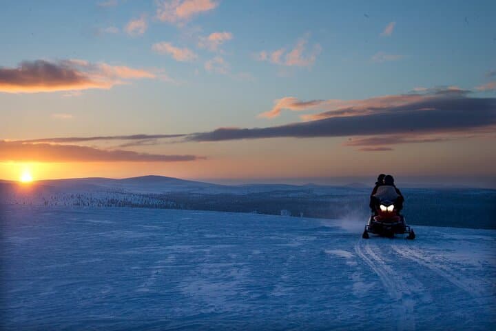 Northern Lights Snowmobile Tour