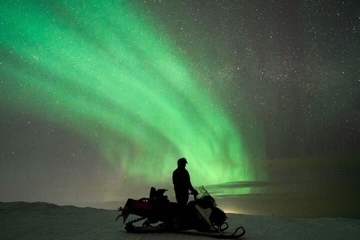 3 Hours Snowmobiling under Auroras and Night Sky