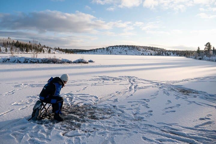 Arctic Fishing & Open Fire Cooking