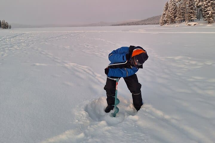 Arctic Fishing & Open Fire Cooking