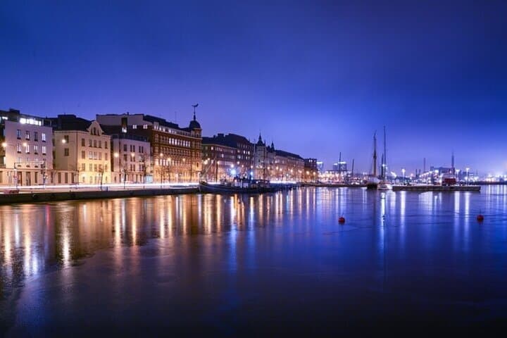 Helsinki Highlights Walking Tour With A Guide