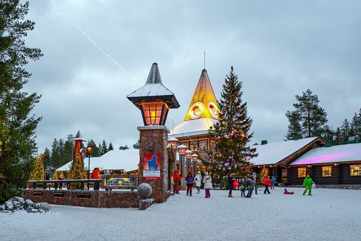 Half Day Private Tour to Santa Claus Village and Rovaniemi