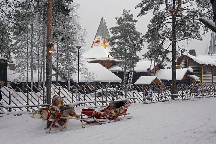 Half Day Private Tour to Santa Claus Village and Rovaniemi