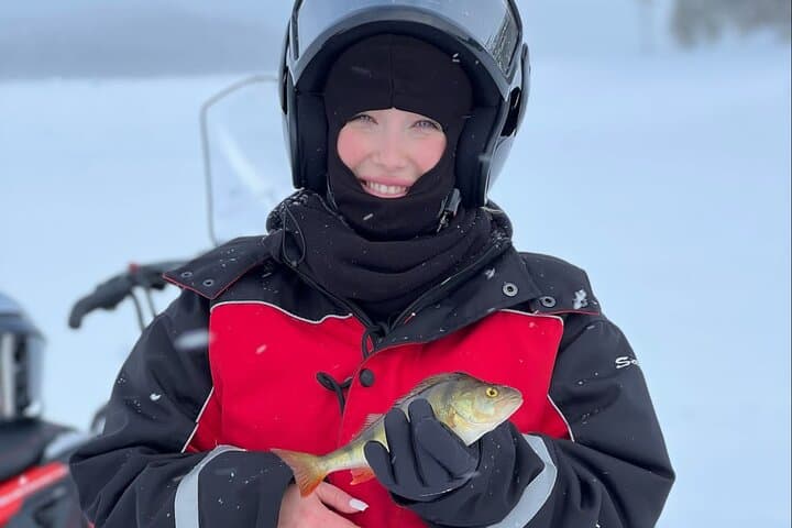 From Kakslauttanen: Ice Fishing Safari to Lake Inari, inc. lunch
