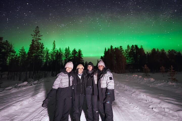 Rovaniemi: Northern Lights Pro Guaranteed - Unlimited (PRIVATE)