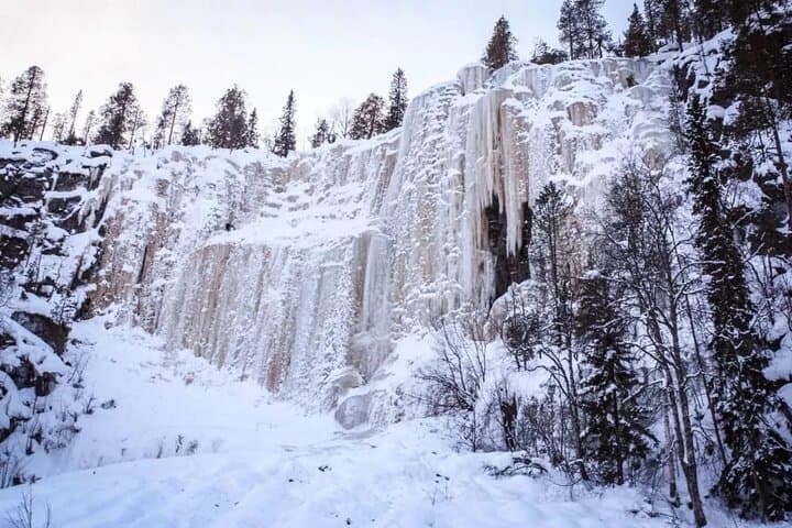 Korouoma canyon national park & frozen waterfalls with BBQ