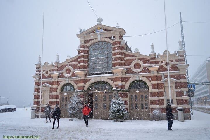 Exclusive 3 hour VIP Tour Helsinki by Lux Car with Guide+Lunch