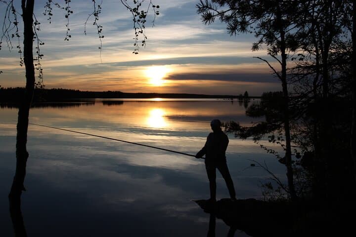 Rovaniemi Fishing Trip with Fish Soup and Campfire Experience