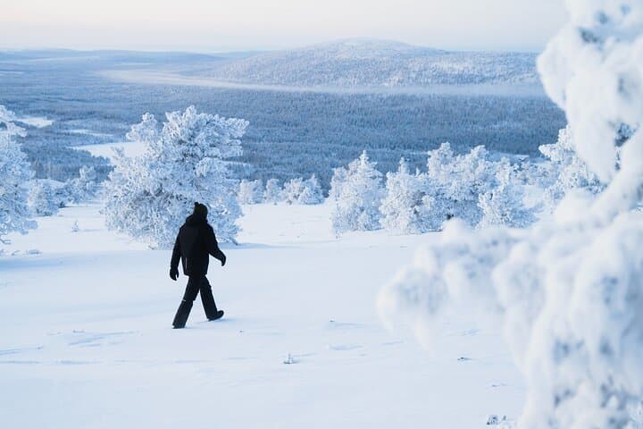 Winter clothing rental for adults and kids in Saariselkä