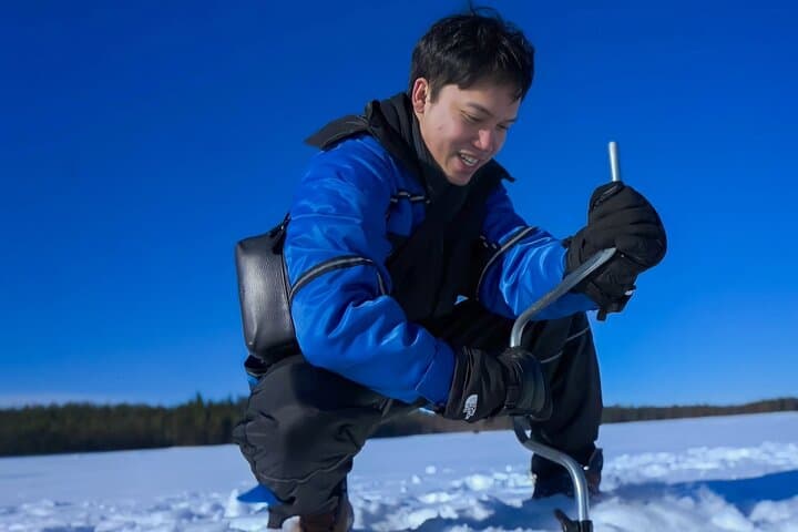 Rovaniemi: Ice Fishing from Private Lakefront Property & BBQ
