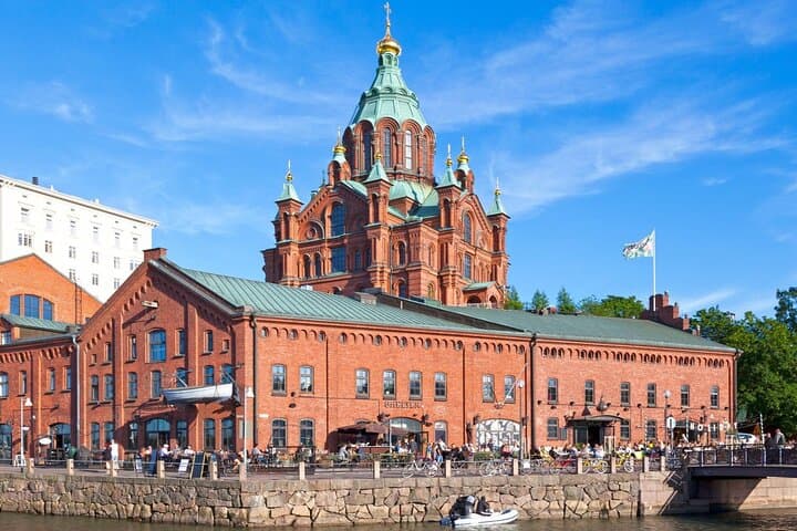 Best Intro to Helsinki in 2 hours with a Local