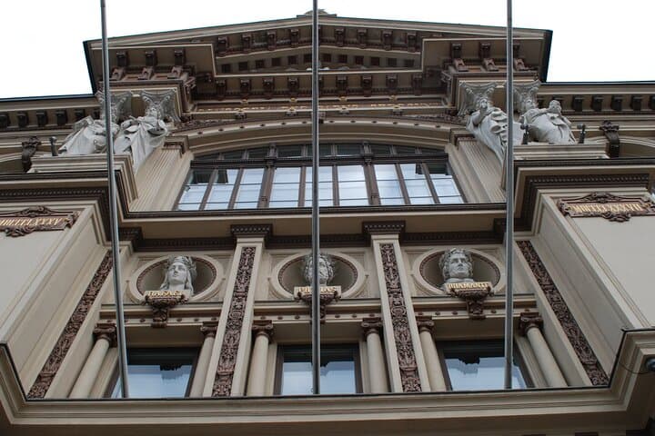 Capital of Contrasts: A Self Guided Audio Tour in Helsinki