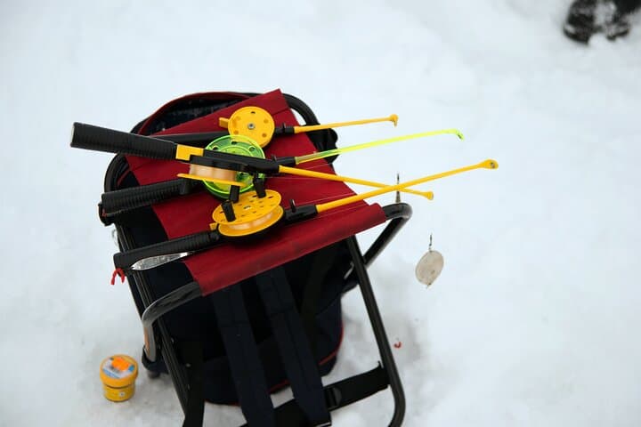 Small Group Ice Fishing Experience at The Frozen Lake