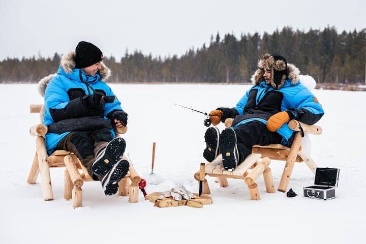 "ICEBREAKER" Ice Fishing VIP Tour & Gourmet Lunch in Glass Igloo*