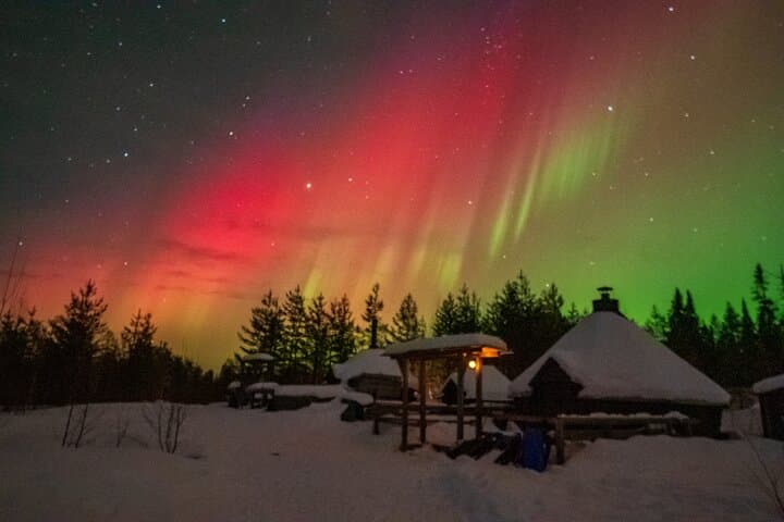 Aurora Hunting 2-1 in trip guarantee