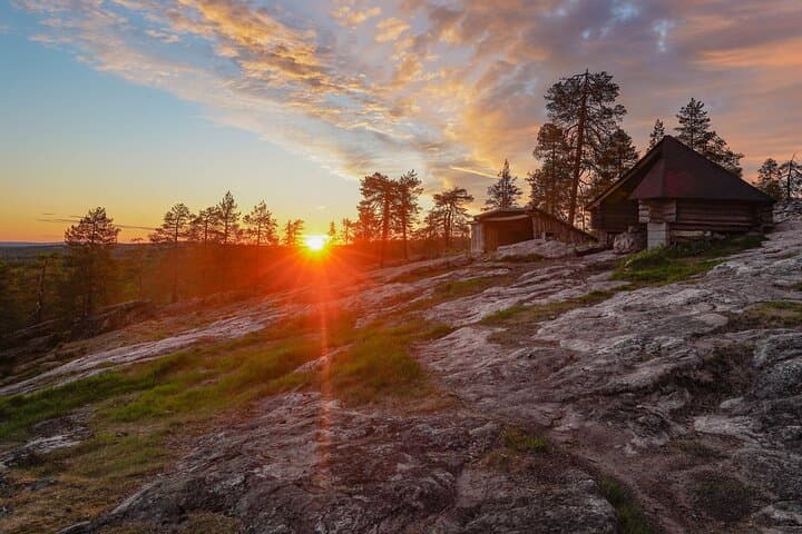 Wilderness Survival Tour under the Midnight Sun