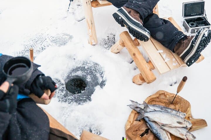 Rovaniemi Private Fishing Day with Lunch in a Igloo