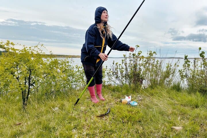 Arctic Lakeside Fishing Experience - Rovaniemi