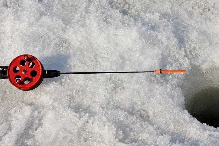 Kemijärvi Insider: Ice Fishing Experience