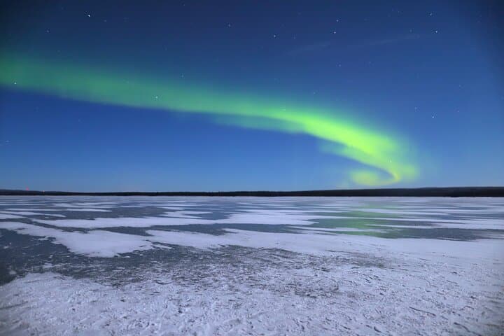 Aurora Borealis Trip in Lapland Lakeside
