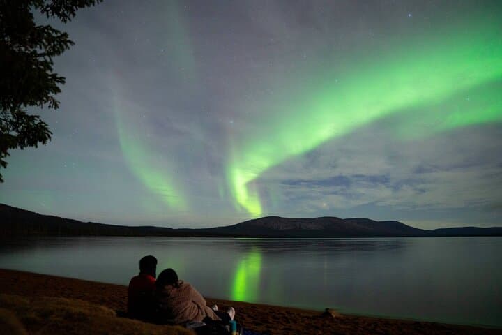 LEVI: Northern Lights Hunting – Money Back Guarantee