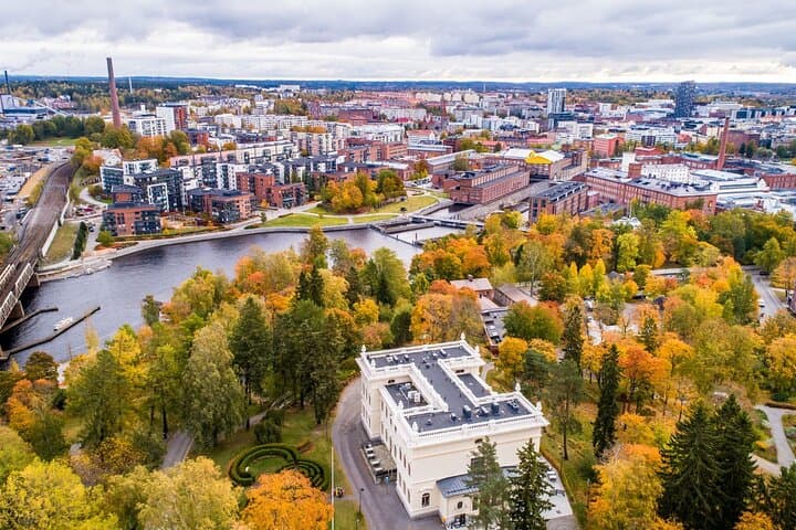 Tampere Private Walking Tour with a Local