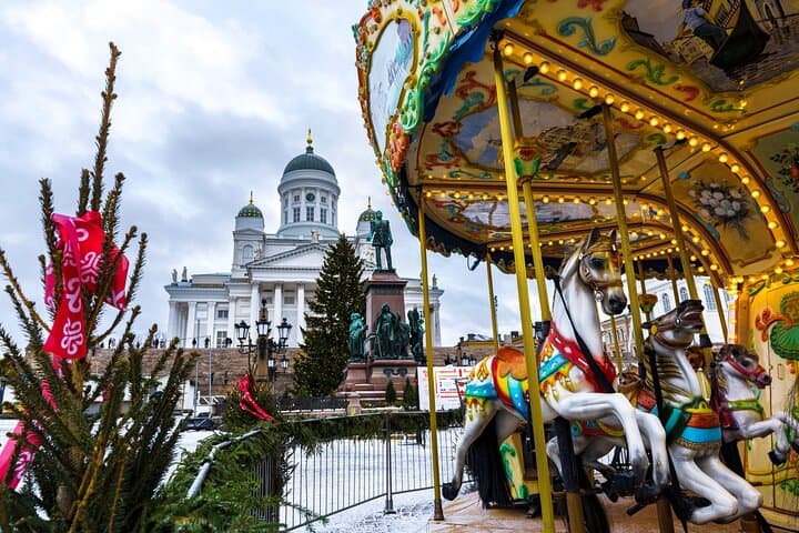 Helsinki’s Christmas Wonders Tour – Private Walk with Mulled Wine