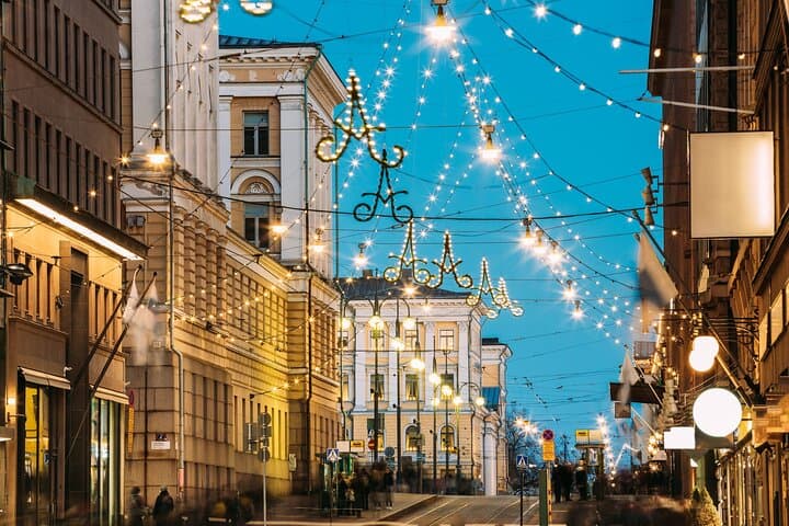 Helsinki’s Christmas Wonders Tour – Private Walk with Mulled Wine